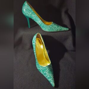 Pierre Dumas Teal Faux Leather Croc-Texture Dramatic Pointed Toe Pumps -Size 7.5